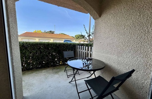 Saint-Cyprien Plage Apartment | Comfy studio 4 pers steps from port with terrace