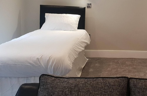 Newton Aycliffe Apartment | Comfy Studio at The North Briton