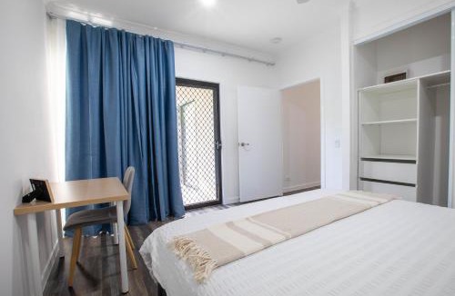 Oxley House | Comfy Studio Retreat in Oxley with Free parking