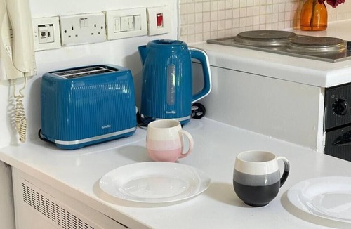 Colville Apartment | Comfy Studio with Garden/Portobello Rd