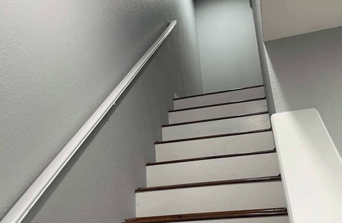 Modesto Condo | Comfy Townhome Retreat