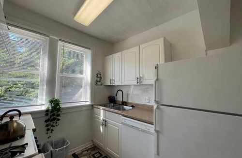 St. Louis Apartment | Comfy Walk to Forest Park!