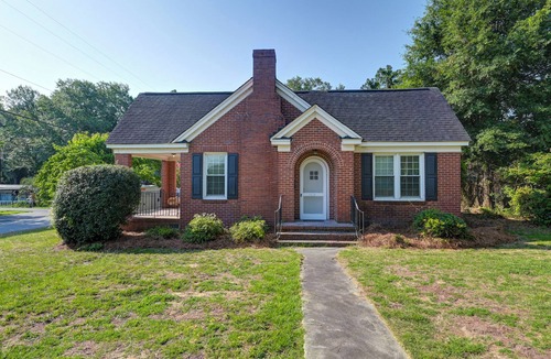 Columbia House | Comfy West Columbia Get-Away