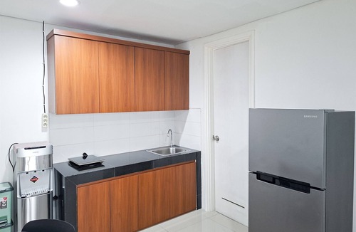 Serpong Apartment | Comfy White 2Br For 3 Pax At Tuscany Residence