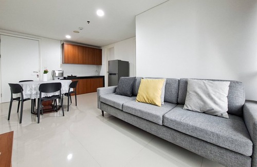 Serpong Apartment | Comfy White 2Br For 3 Pax At Tuscany Residence