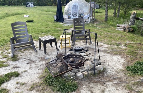 Jefferson RV Rental | ComfyDome Pond-Side Glamping , Dome