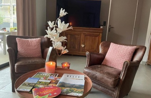 Saint-Fortunat-sur-Eyrieux Villa | Comme à la Maison Près de la Dolce via