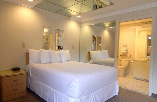 Commack Hotel | Commack Inn