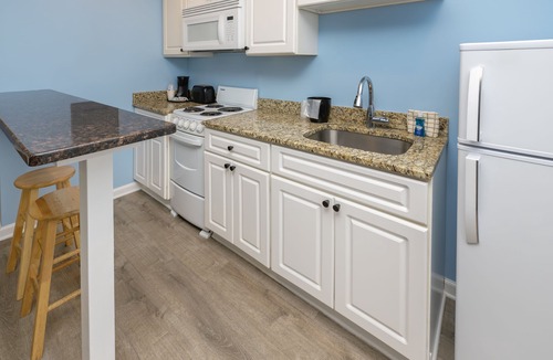 Ocean City Hotel | Commander Beach House Hotel