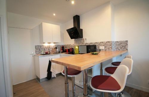 Saint-Quentin Apartment | Comme à la Maison - DE LA TOUR