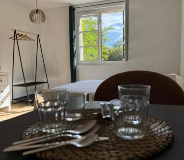 Crest Apartment | Comme à la Maison