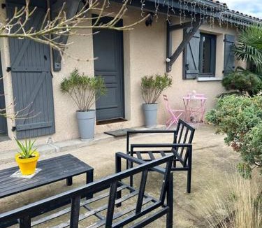 Pusignan Apartment | Comme à la maison…