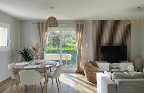 Maisons House | Comme à la "MAISONS"