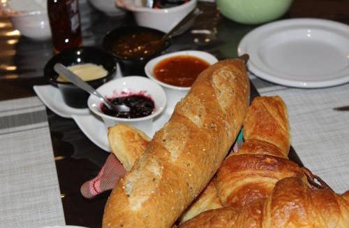 Bourg-le-Comte Bed & Breakfast | COMME UN COQ EN PÂTE