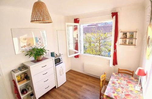 Prades Apartment | Comme un studio - paisible et autonome - proche centre ville