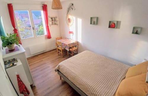 Prades Apartment | Comme un studio - paisible et autonome - proche centre ville