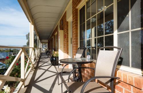 North Albury Hotel | Commercial Golf Resort