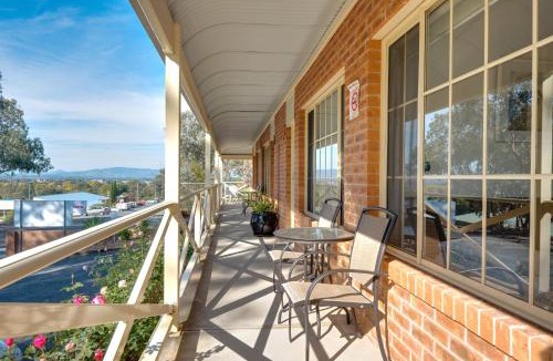 North Albury Hotel | Commercial Golf Resort