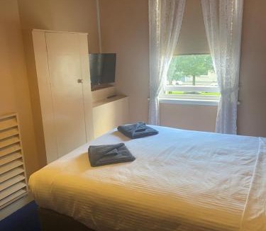 Camperdown Hotel | Commercial Hotel Camperdown