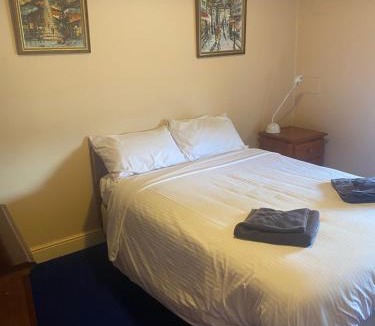 Camperdown Hotel | Commercial Hotel Camperdown