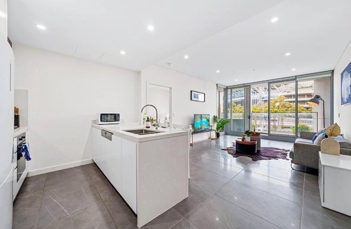 Lidcombe Apartment | Commodious 2 Bedroom APT in OP