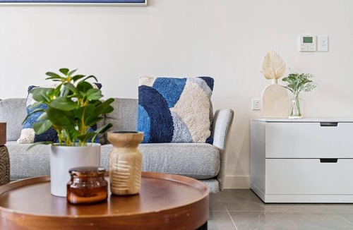 Lidcombe Apartment | Commodious 2 Bedroom APT in OP