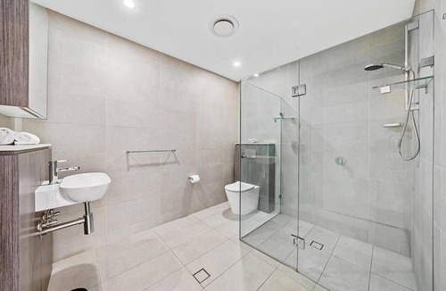 Lidcombe Apartment | Commodious 2 Bedroom APT in OP