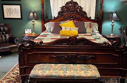 Bainbridge Bed & Breakfast | Commodore Bed and Breakfast