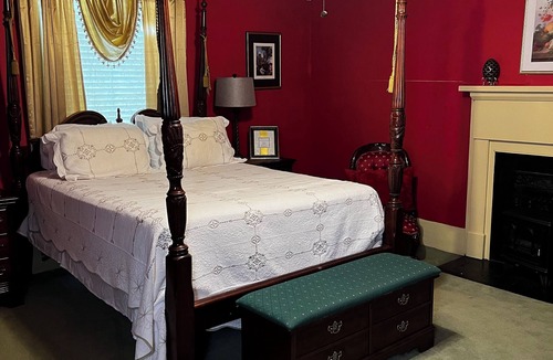 Bainbridge Bed & Breakfast | Commodore Bed and Breakfast