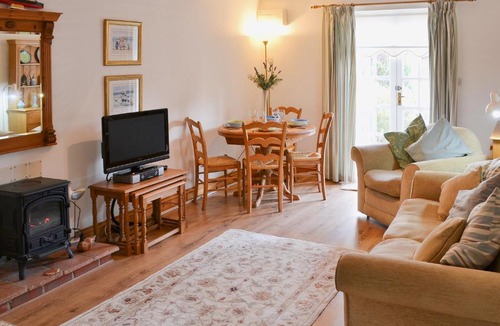 Cromer House | Commodore Cottage