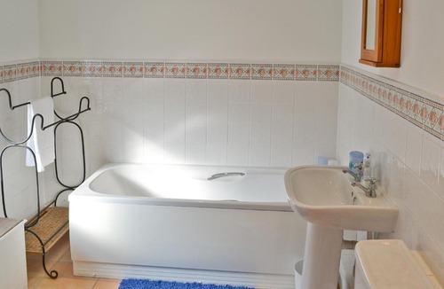 Cromer House | Commodore Cottage