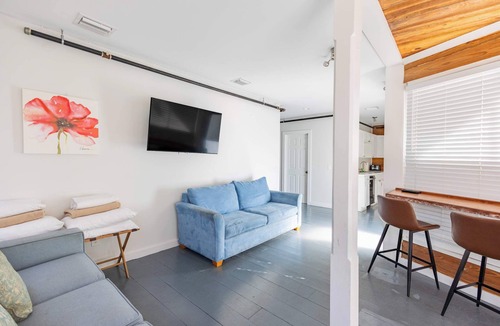Historic Seaport Apartment | Commodore's Cove - One block from Duval St