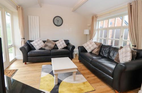 Wrexham House | Commonwood Cottage