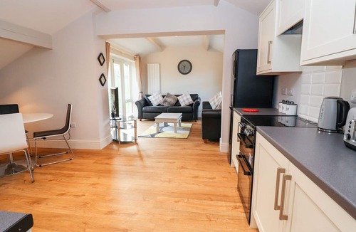 Wrexham Cottage | Commonwood Cottage