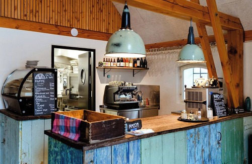 Ebeltoft House | Communal dining and nature near Jernhatten