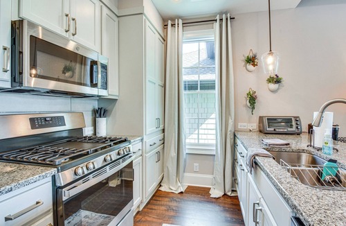 Toccoa Condo | Community Perks: Mountain-View Condo in Toccoa!