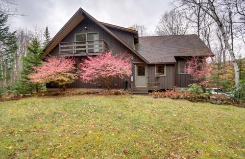 North River House | Community Perks Retreat with Thirteenth Lake Access