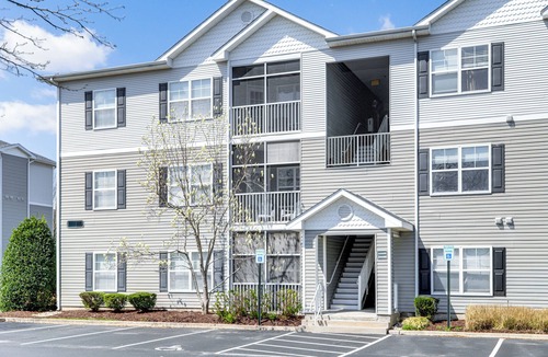 Lewes Apartment | Community Pool & Private Balcony: Chic Lewes Gem