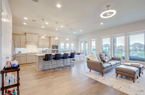 Manor House | Commute to Austin! High-End Suburban Home w/Yard