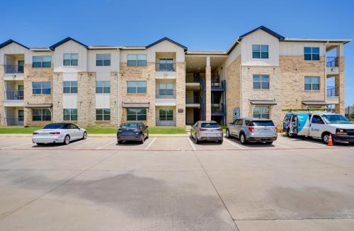 Crowley Apartment | Commute to Fort Worth: Newly Built Apt w/Pool