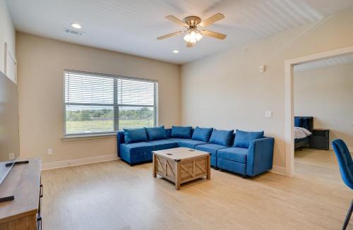 Crowley Apartment | Commute to Fort Worth: Newly Built Apt w/Pool