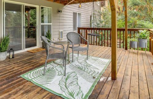 Pleasant Valley Apartment | Commuter-Friendly Vancouver Rental with Yard