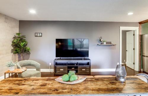 Pleasant Valley Apartment | Commuter-Friendly Vancouver Rental with Yard