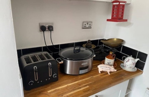 Chesterfield House | Commuters Getaway