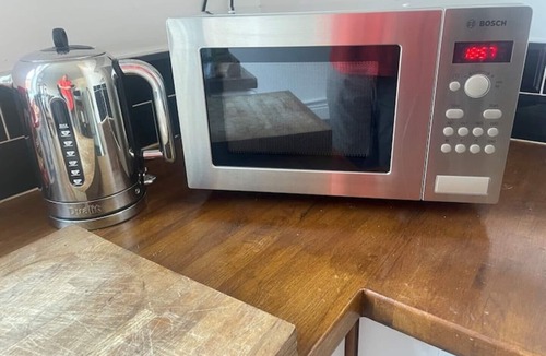 Chesterfield House | Commuters Getaway