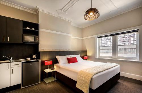 St Kilda Hotel | Como Court Budget Accommodation
