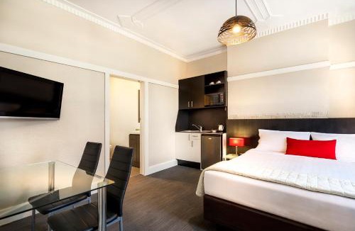 St Kilda Hotel | Como Court Budget Accommodation