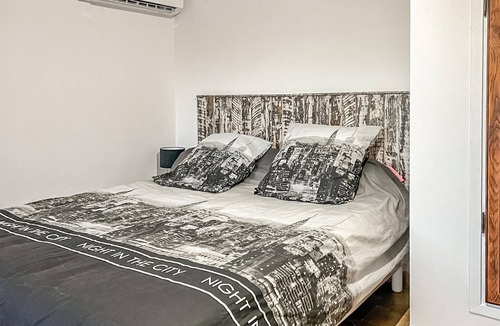 Ginasservis Apartment | Compact and nice studio apartment with community pool and great landscape view.