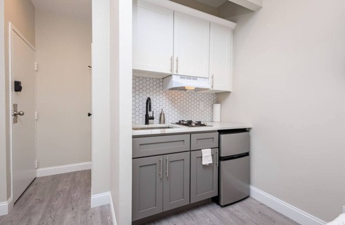 Prudential - St. Botolph Apartment | Compact Back Bay Studio