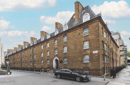 Churchill Apartment | Compact & Bijou Chelsea Studio